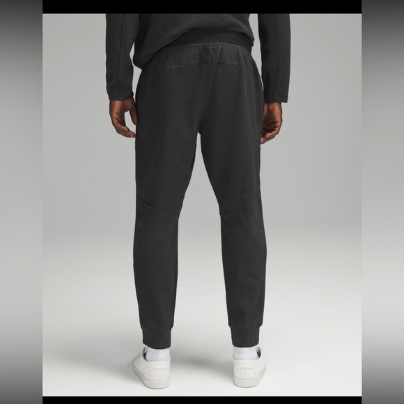 NWT! Mens Lululemon @Ease Jogger - Picture 2 of 9